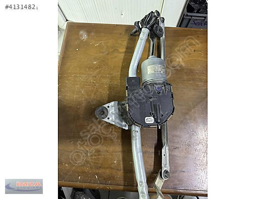 8V1955023B AUDİ A3 ÖN CAM SİLECEK MOTORU