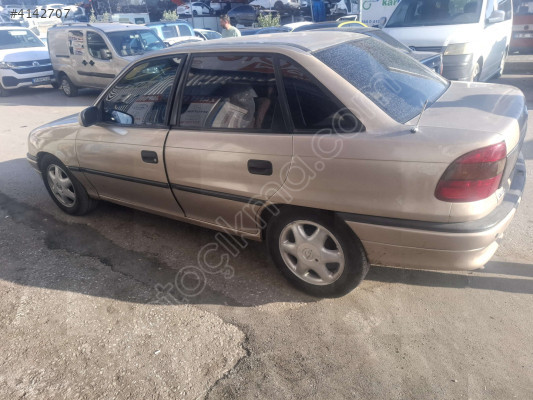 ÖZMEN OPEL ASTRA F SAĞ SOL ÖN ARKA KAPI
