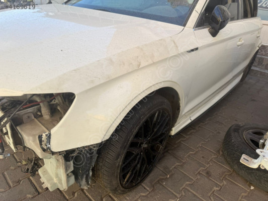 2013-15 AUDİ A3 SEDAN SOL ÖN ÇAMURLUK ORJ ÇIKMA