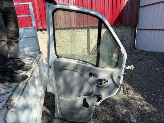 RENAULT MASTER SOL ÖN KAPI DÖŞEMESİ 98-08 MODEL
