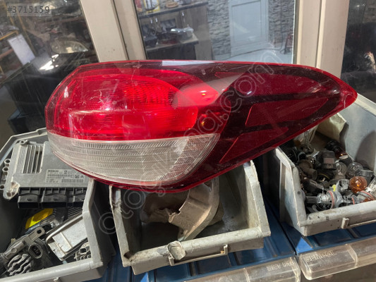 Kia Cerato sağ arka stop