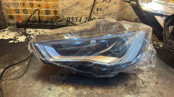 AUDİ A3 XENON SOL FAR