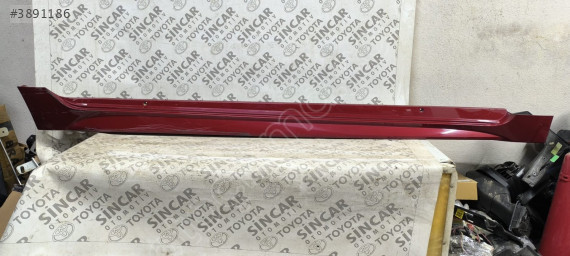 TOYOTA COROLLA 2019 2025 SAĞ MARŞBİYEL KAPLAMA ÇIKMA ORJİNAL