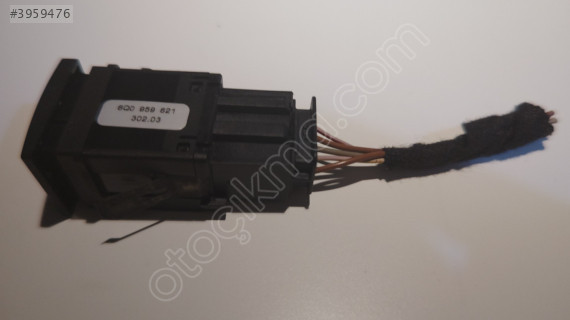 POLO 9N CAM REZİSTANS DÜĞMESİ 6Q0 959 621