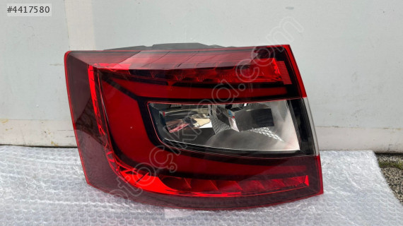 SKODA OCTAVİA SOL STOP LEDLİ 2017-19 ORJ HATASIZ ÇIKMA