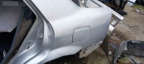 Mazda familia sol arka çamurluk