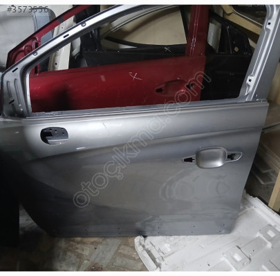 Opel grandland ön sol kapı