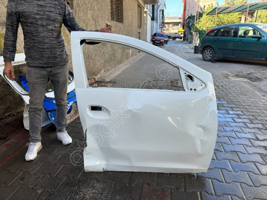 RENAULT CLIO SYMBOL ÇIKMA SAĞ ÖN KAPI ORJİNAL 2013-2018