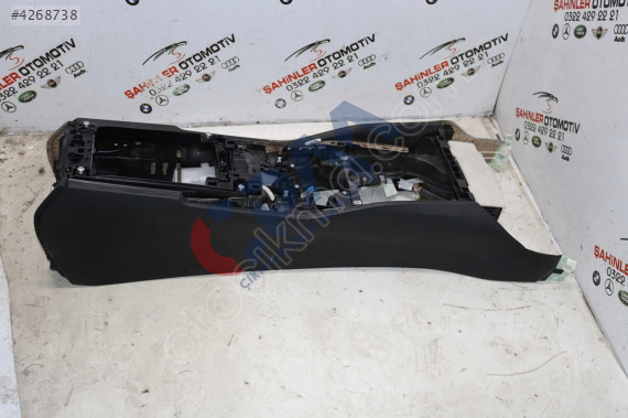 BMW 5 SERİSİ G30 G31 6833963 ORTA KONSOL 51166833963