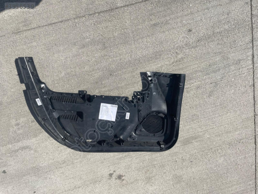 MERCEDES GLA H247 SAĞ ÖN KAPI DÖŞEMESİ 2477204201