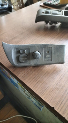 Toyota RAV4 ayna kumanda paneli