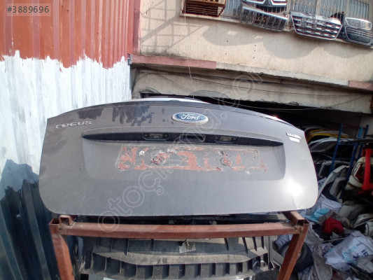 FORD FOCUS BAGAJ KAPAĞI
