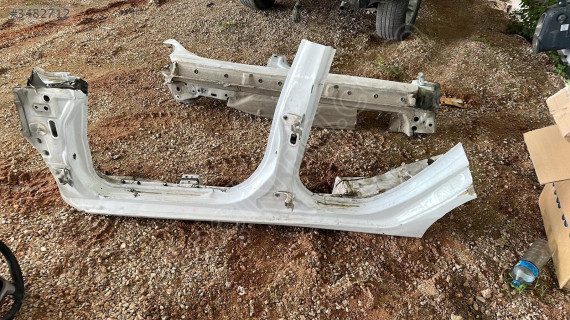 2013 FORD FİESTA ÇIKMA ORJİNAL KESME SAĞ MARŞBİYEL