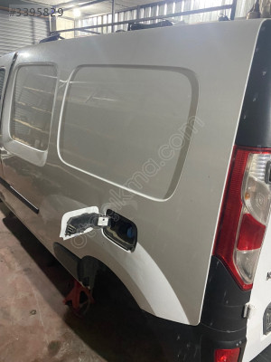 Renault Kango Sol Arka Çamurluk