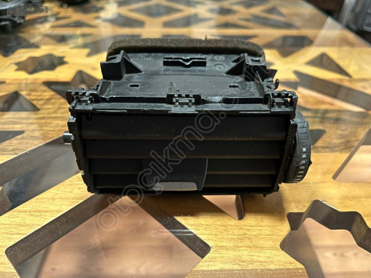 F30 3 SERİSİ KALORİFER IZGARASI ORJİNAL