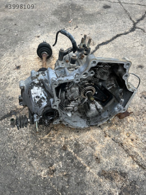 Mazda 626 1.6 Benzinli Şanzıman Garantili