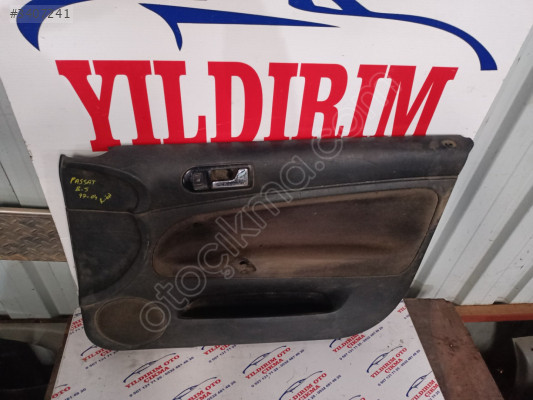 PASSAT B5 SAĞ ÖN KAPI DÖŞEMESİ