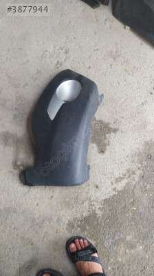 Dacia duster arka tampon kösesi