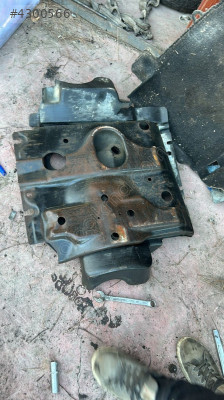 2019 DODGE NITRO ÇIKMA ORJINAL  MOTOR ALT MUHAFAZA