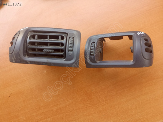 Renault Clio 1-2 Kalorifer Izgara Sağ Ve Sol