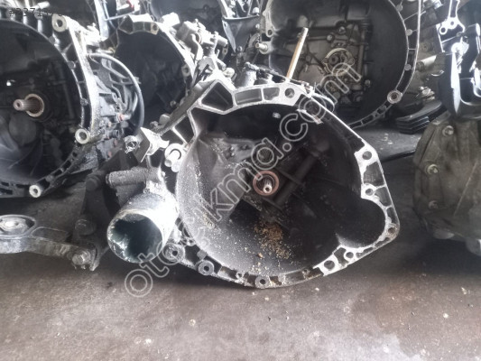 FİAT stilo 1.6 benzinli orjinal çıkma KOMPLE şanzıman