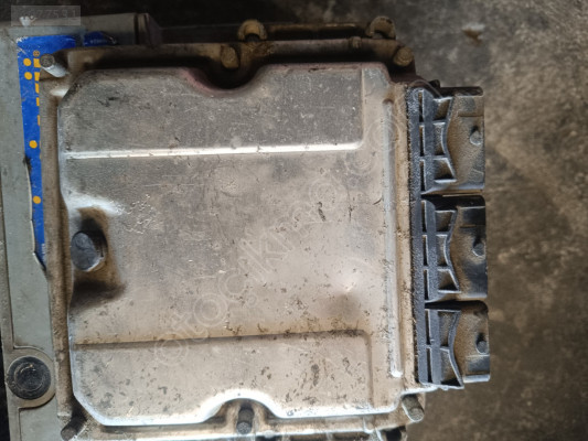0281011101  RENAULT LAGUNA 1.9 DCI MOTOR BEYNİ