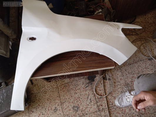 Peugeot 301 sağ ön çamurluk