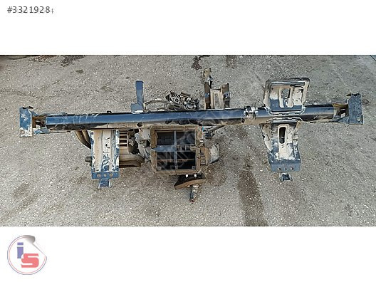 2009 - 2013 Fiat Ducato Göğüs Demiri Çıkma Parça