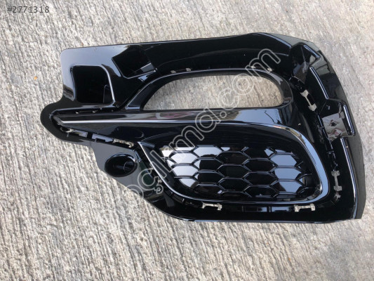 MG ZS SAĞ SİS KAPAĞI ÇERÇEVESİ 10694869