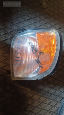 1999-2004 Nissan Pathfinder sol sinyal lambası
