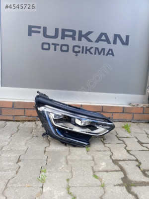 Renault Megane 4 Icon Sağ far