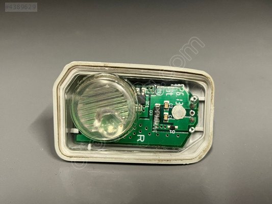 C4 SAĞ AYNA ALT AYDINLATMA ORJİNAL