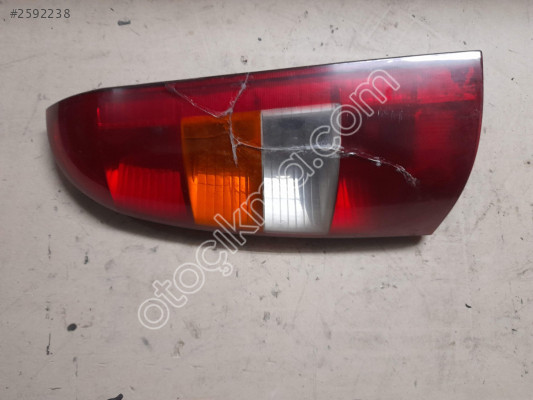 OPEL ASTRA G STATİON SAĞ STOP,TUYUYLA CATLAK VAR