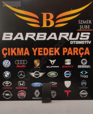 SKODA KAROQ SAĞ ÖN ÇAMURLUK ALT ÇITA 575853072