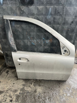 Fiat Albeya sağ ön kapı çıkma orjınal