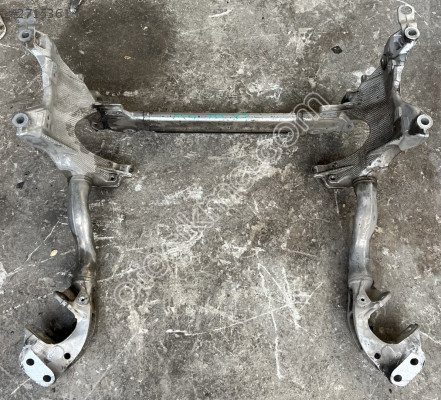 2009 2012 Audi A5 çıkma motor traversi