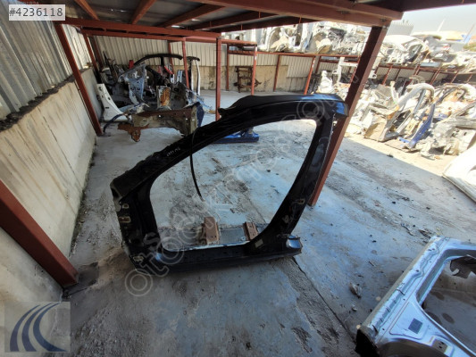 MAZDA 3 2010 ÇIKMA SOL PERVAZ