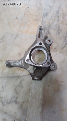 Opel Insignia B çıkma orjinal hatasız sağ taşıyıcı