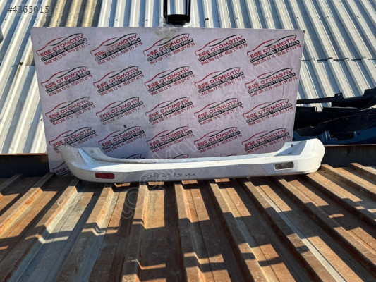 FORD COURİER BEYAZ ARKA TAMPON ORJINAL