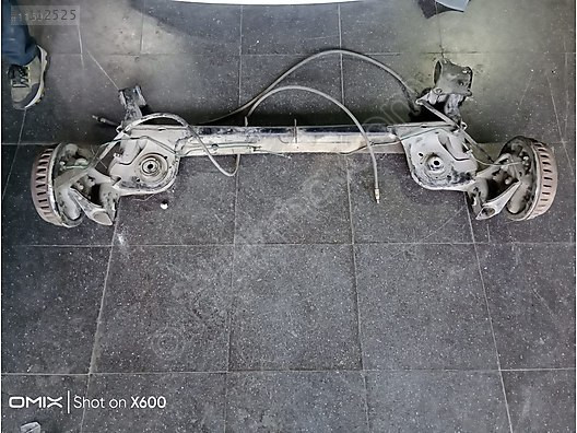 Dacia Logan mcv arka dingil dolu 10.000 TL