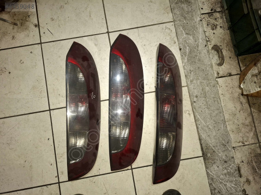 ÖZMEN OPEL CORSA C ÇIKMA SAĞ ARKA STOP LAMBASI