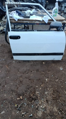 Kartal sağ ön kapı