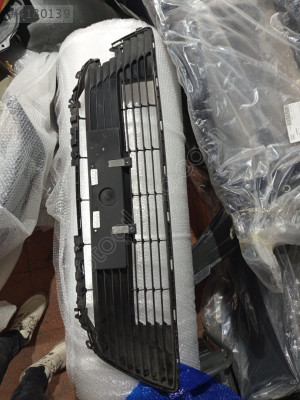 Toyota Corolla tampon ızgarası 19-21