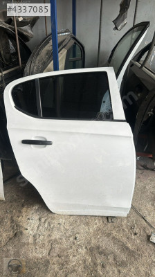 OPEL CORSA E SAĞ ARKA KAPI DOLU BURSA MG