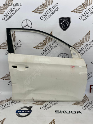 HYUNDAİ İ20 SAĞ ÖN KAPI ORİJİNAL ÇIKMA