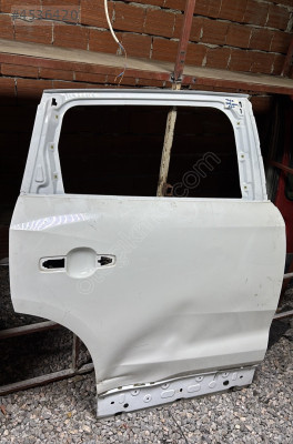 nissan qashqai orjınal sağ arka kapı