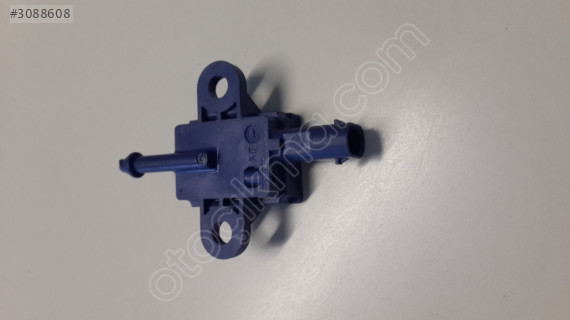 Mercedes A 176 SENSÖR DARBE SENSÖRÜ A1769051600