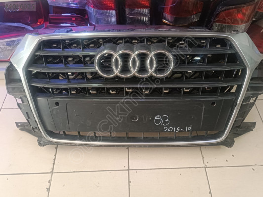 2015.2019 Audi Q3 ön panjur çıkma