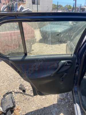 Volkswagen Polo sol arka kapı  döşemesi