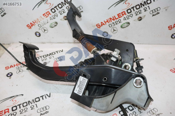 MERCEDES E SERİSİ A212 W212 A204 W204 FREN PEDALI A2042909301